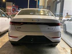 بی وای دی Qin Plus